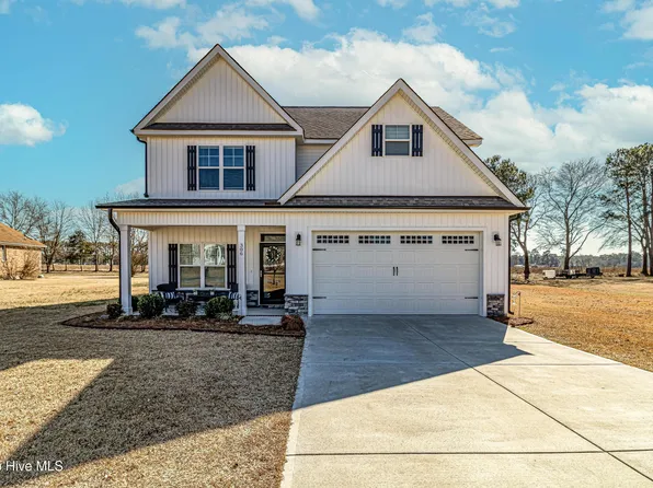 306 Pointe Drive, La Grange, NC 28551