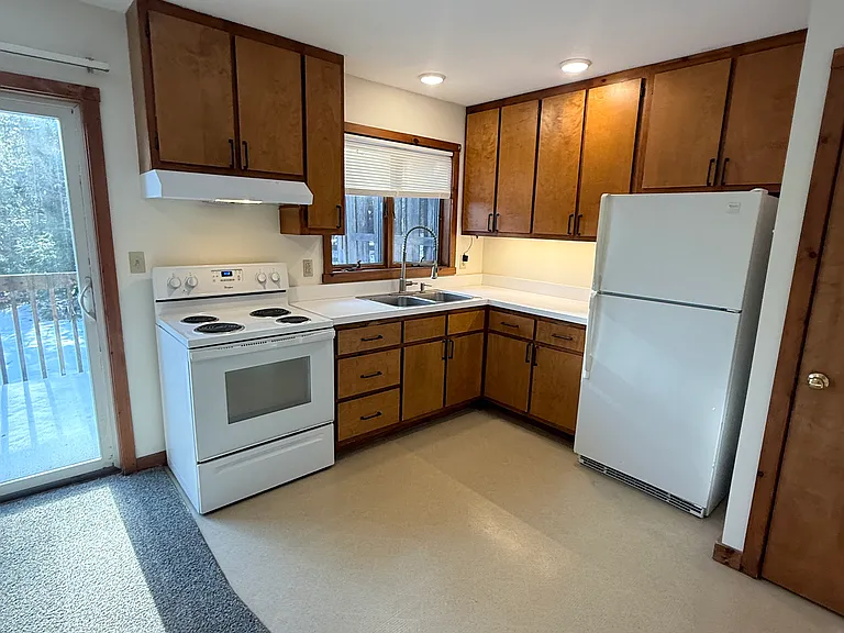 19 Edgewood Ln — Photo 22
