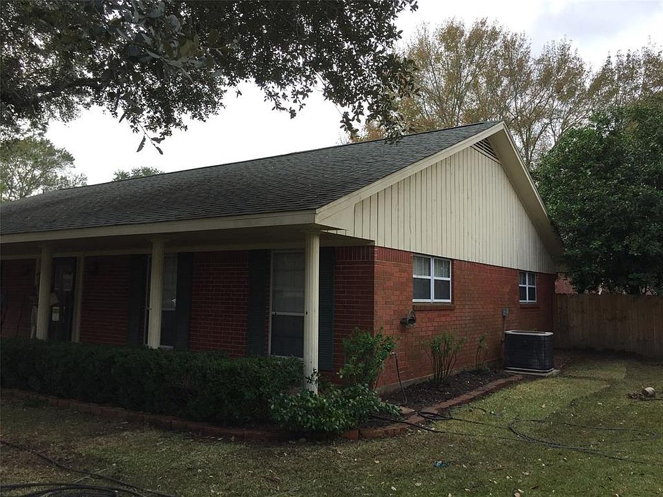 1st image of 2014 Crestwood Dr