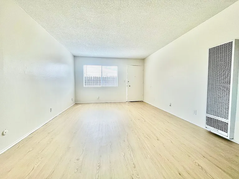 238 Davidson St — Photo 4