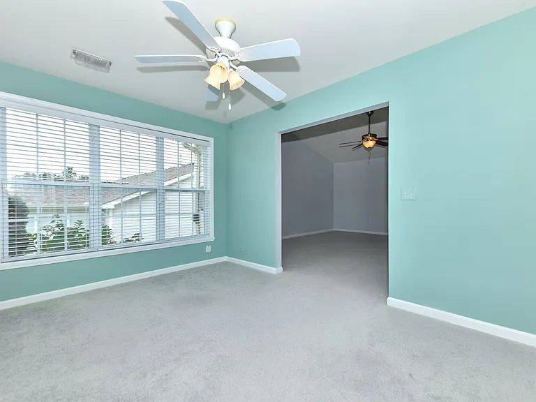 5011 Harness Ln — Photo 13