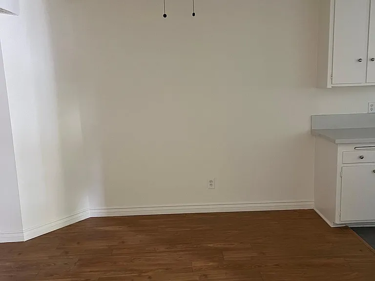 1035 N Edinburgh Ave #1 — Photo 2