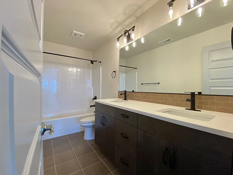 6033 W 30th Ave — Photo 26