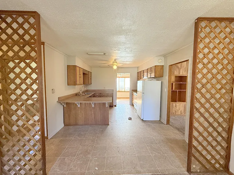 3811 Lakeview Dr NW — Photo 10