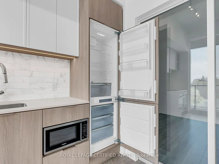 2020 Bathurst St #919 — Photo 18