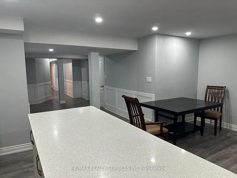 266 Dougall Ave — Photo 6
