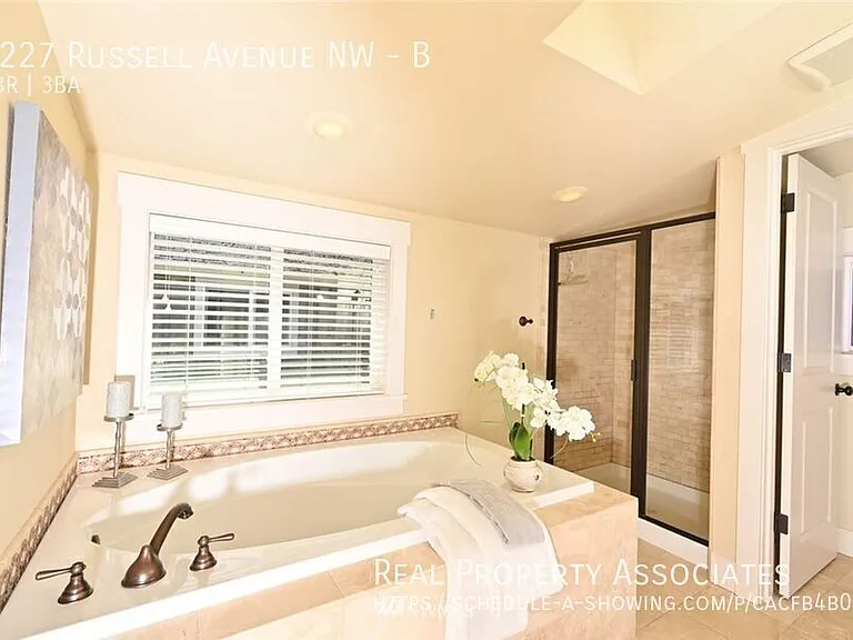 5227 Russell Ave NW #B — Photo 12