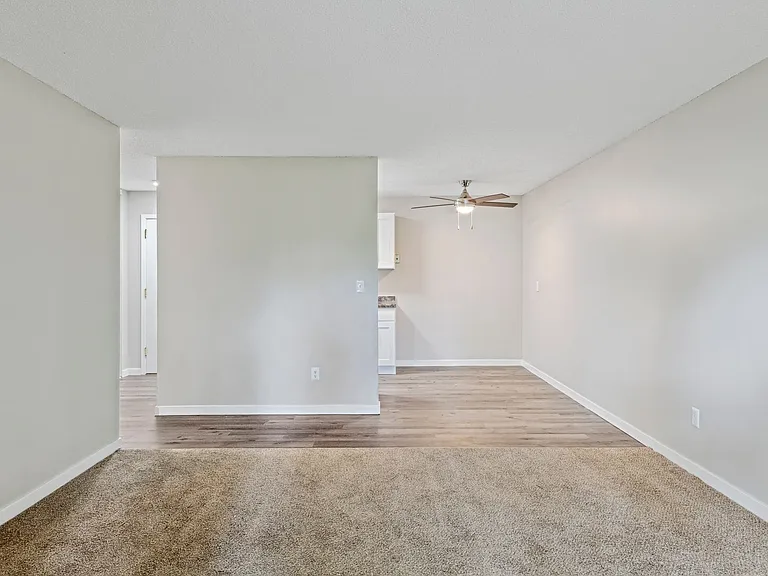 Eastgate Apartments — Photo 65
