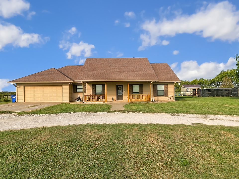 1st image of 525 County Road 237