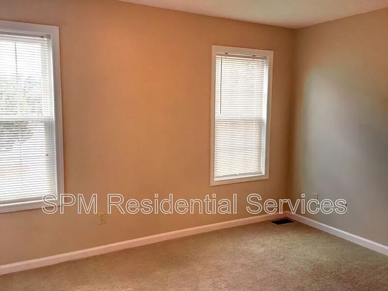 5116 Lampost Cir — Photo 9