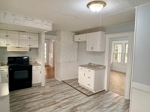 43B Santa Barbara St, Springfield, MA
