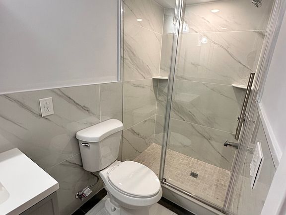 3rd image of 800 Callowhill St #5-3