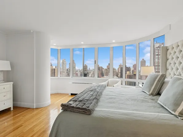 455 East 86th Street image 9 of 16