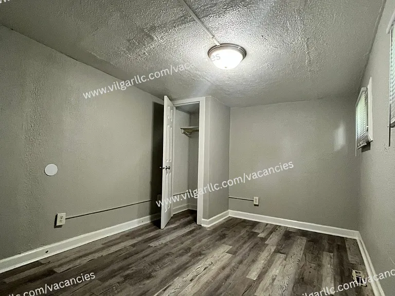 6065 E 6th Pl — Photo 17