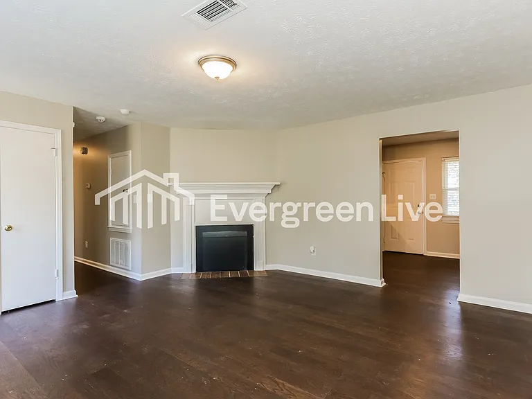 141 Marians Way — Photo 3