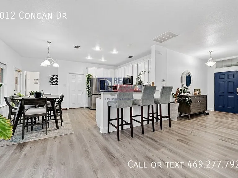 1012 Concan Dr — Photo 7