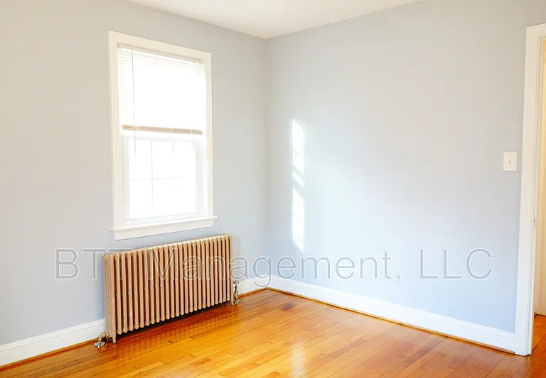 812 Greenwood Cir #4 — Photo 34