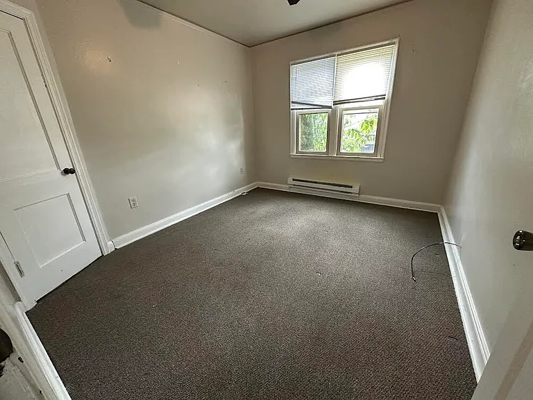 1512 Martin Ave — Photo 2