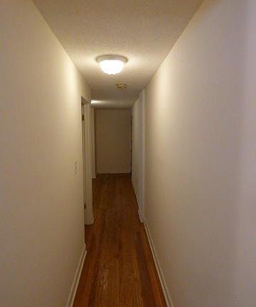 4th image of 4042 N California Ave #201