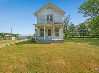 11478 Potters Rd, Lowell, MI 49331