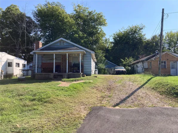 1110 Bradley St, Poplar Bluff, MO 63901