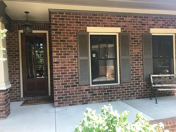 3rd image of 1800 Ashwood Ave
