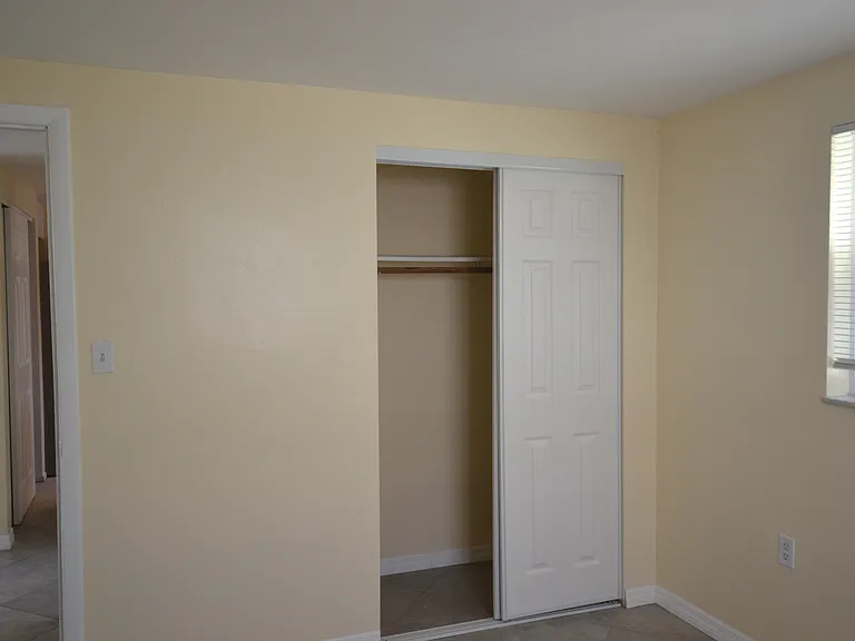 1351 Whitehall Ln — Photo 14