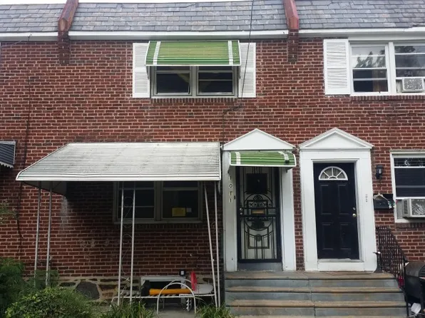 1011 Mulberry St, Darby, PA 19023