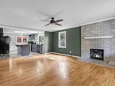 3rd image of 213 Keith Dr