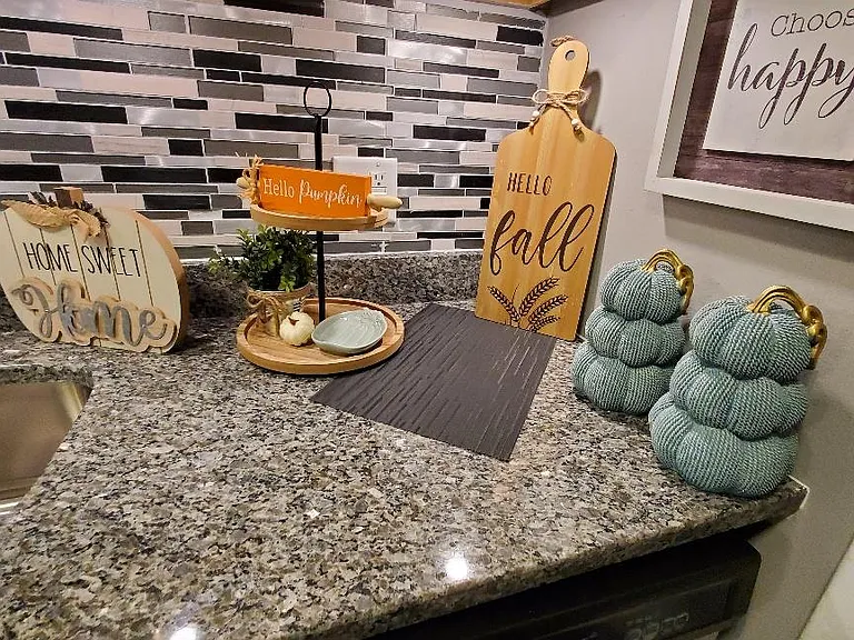 Beautiful Granite and Glass tile backsplash. It's Fall!