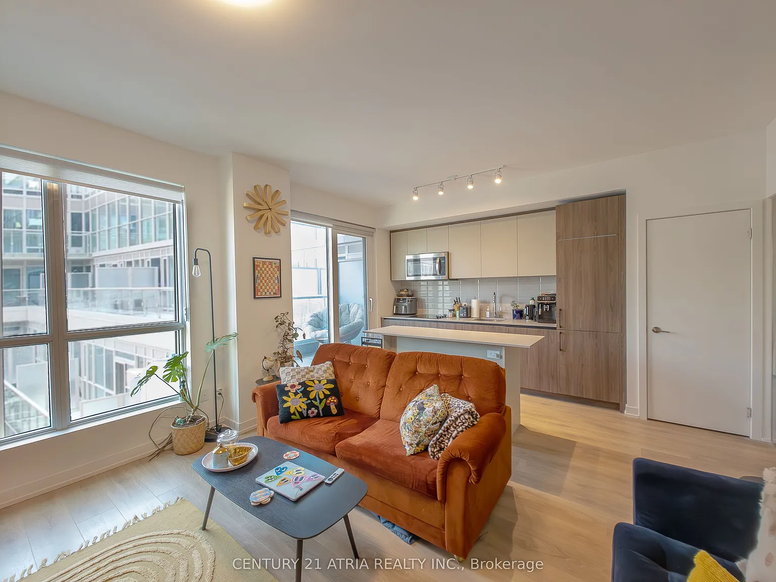 150 Logan Ave #614 photo 1