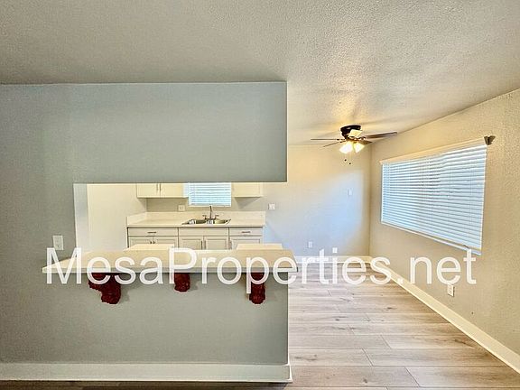 3rd image of 1136 E Flora St Unit B