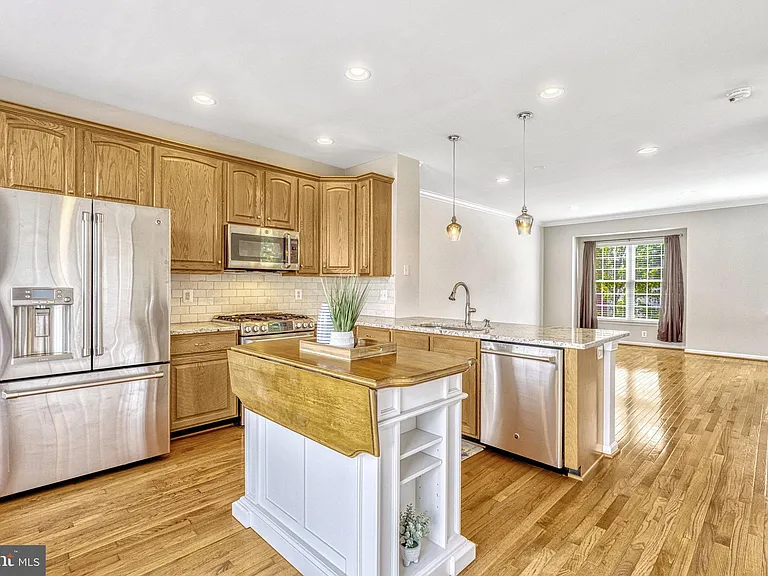 25368 Shipley Ter — Photo 8