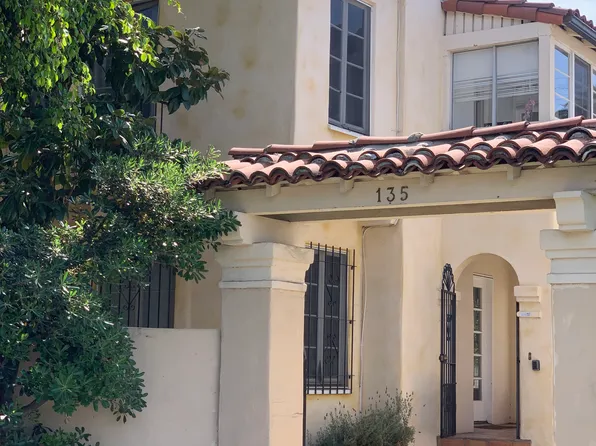 135 N Gale Dr #2, Beverly Hills, CA 90211