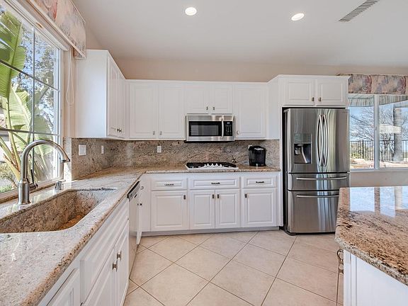 5th image of 31463 Tuscany Ln