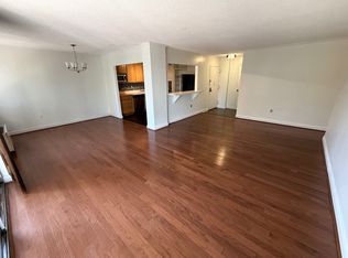 2059 Huntington Ave APT 215, Alexandria, VA 22303