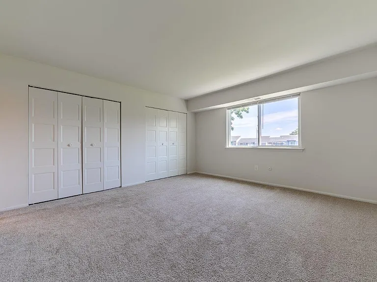 Blair Mill Village East Apartment Homes — Photo 12