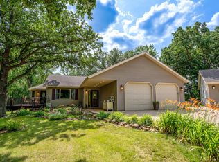 8647 80th St NE, Spicer, MN 56288
