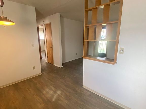 5th image of 4001-4003 Bell Ave #4001