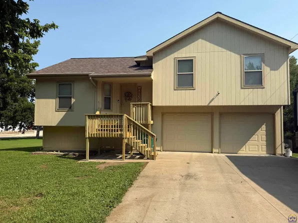 508 10th St, Valley Falls, KS 66088