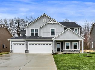 222 Lynnette Way, Cumberland, IN 46229