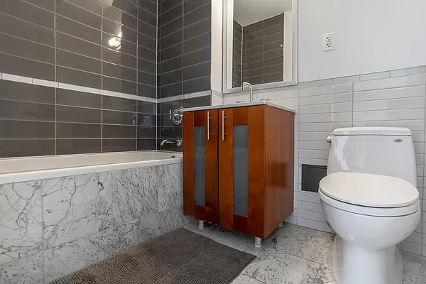 Rented by ERNY LLC | media 40