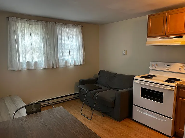 35 James St — Photo 12