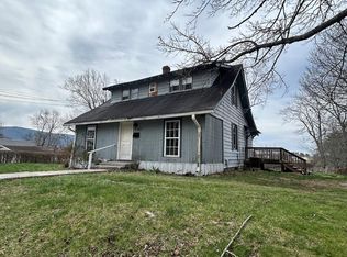 265 S 12th St, Wytheville, VA 24382