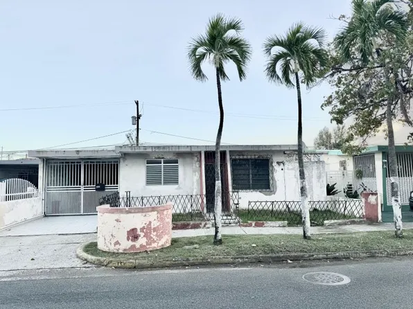 Urb Vistamar M 595 Ave, Carolina, PR 00983
