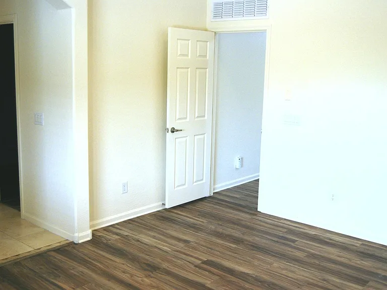 2515 E Electra Ln — Photo 22