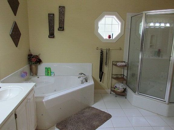 5th image of 143 Gladstone Pl
