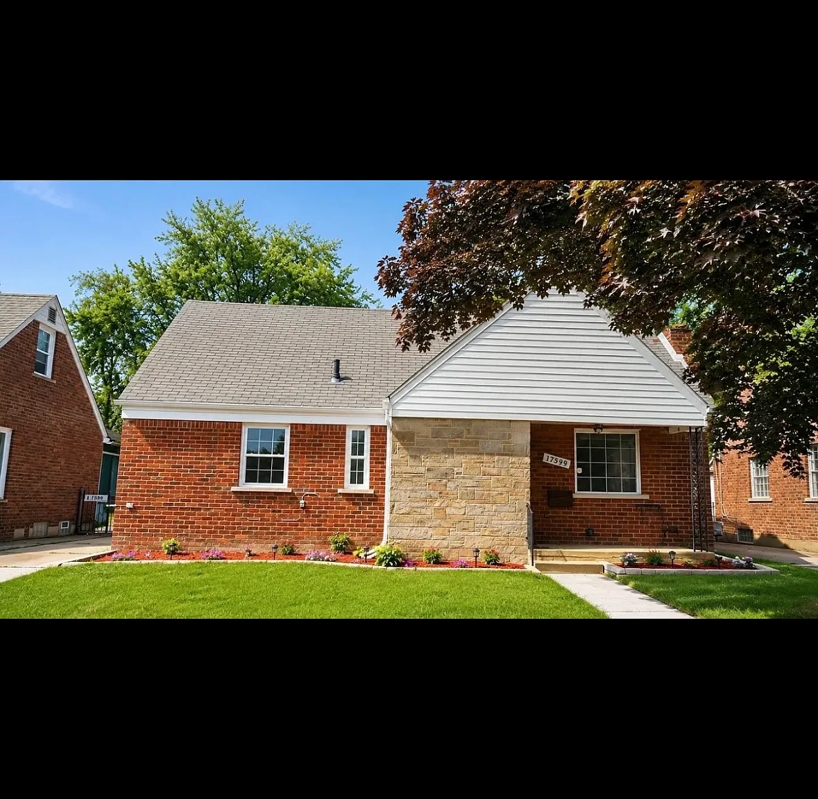 3 bed, 1.5 bath, 978 sqft, $2,000 — Photo 1