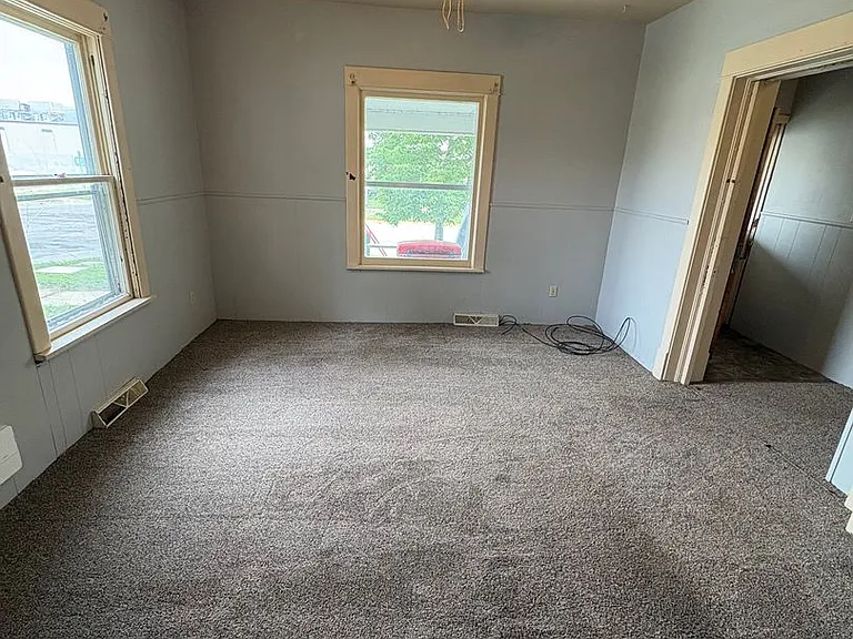 902 Mulberry St — Photo 2