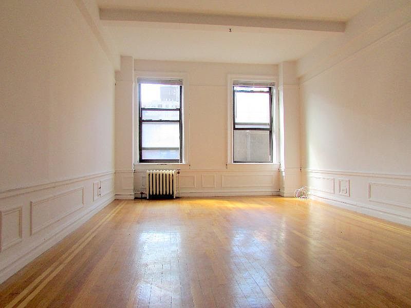 1st image of 151 E 37th St